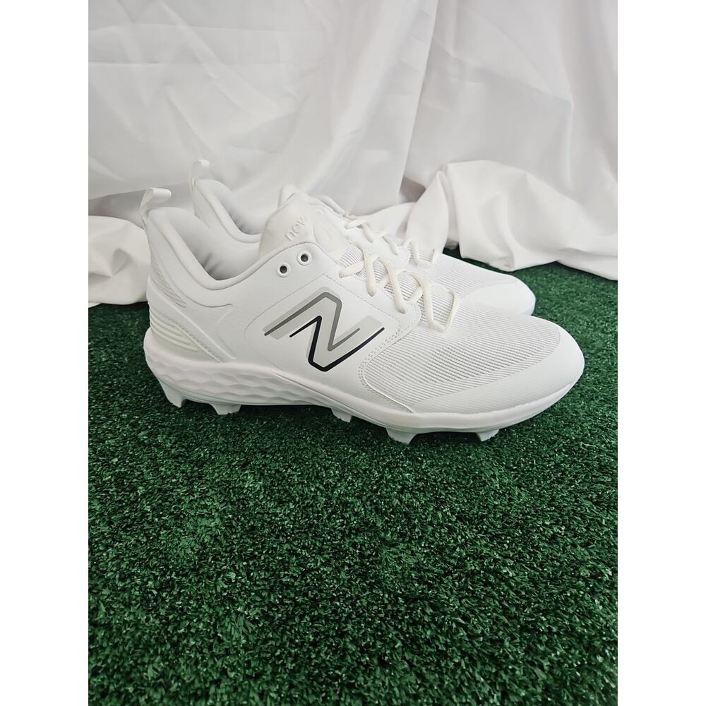 New Balance Men's Fresh Foam 3000 V6 Molded Baseball Cleats White Size 16